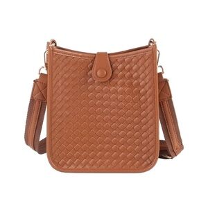 Elegant Tan Crossbody Bag